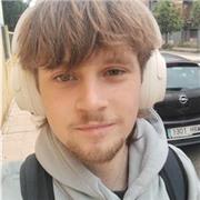 Estudiante de 3⁰ de Física, con buen dominio de las matemáticas de Bachillerato, ESO y Primaria y 1 año de experiencia dando clase